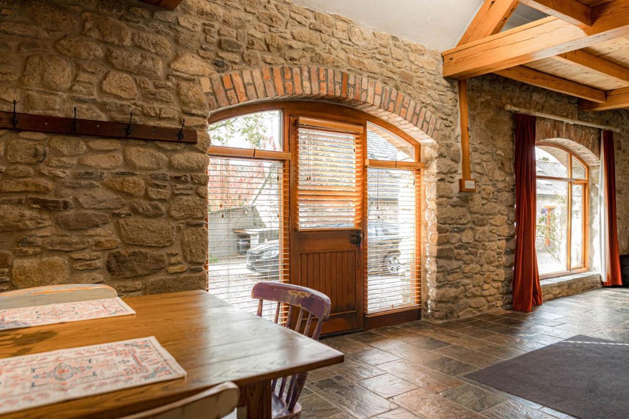 Ferry House Holidays New Ross Εξωτερικό φωτογραφία